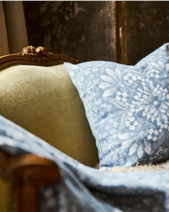 Värmys, plaid en sierkussen, 100% katoen, jacquard weving, brushed, Ekelund (Zweden)