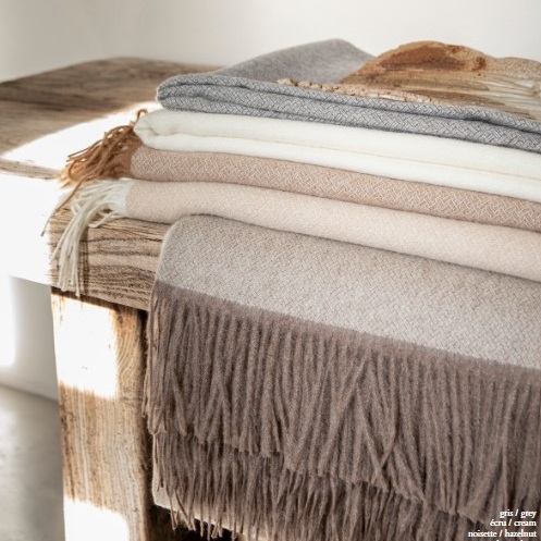 Nomade, plaid, 100% baby alpaca, Alexandre Turpault (Frankrijk)